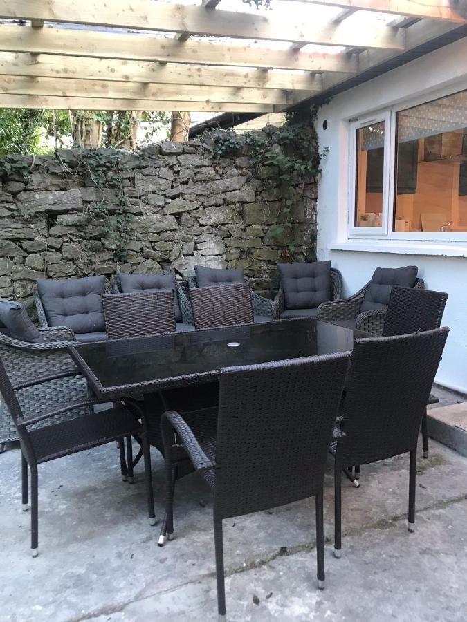 6 Eyre Square Lane Apartment Galway Bagian luar foto
